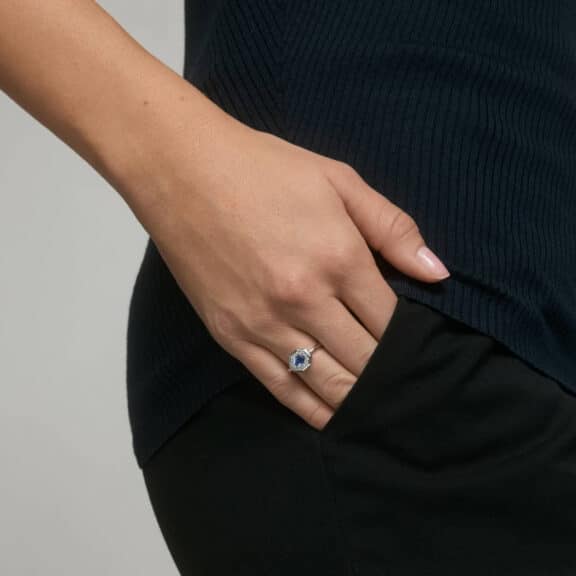 East-West Oval Cut Blue Sapphire and Pavé Diamond Ring In 14K White Gold